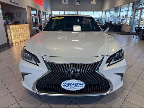 Eminent White Pearl 2021 Lexus ES 250 Base