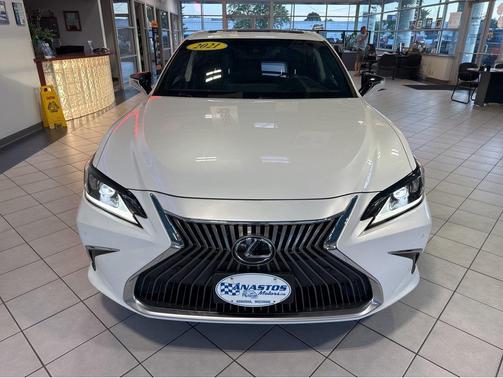 Eminent White Pearl 2021 Lexus ES 250 Base