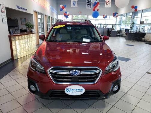 Crimson Red Pearl 2018 Subaru Outback 2.5i Premium