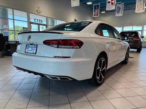 2020 Volkswagen Passat 2.0T R-Line