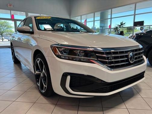 2020 Volkswagen Passat 2.0T R-Line