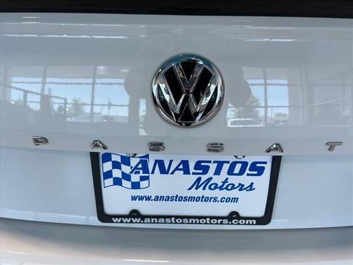 2020 Volkswagen Passat 2.0T R-Line