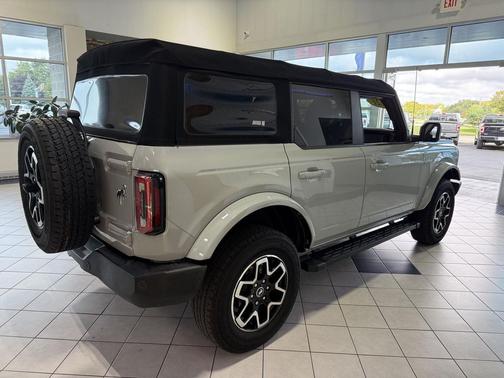 2021 Ford Bronco Outer Banks