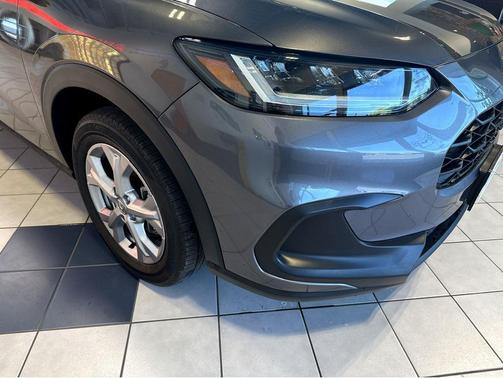 Modern Steel Metallic 2023 Honda HR-V LX