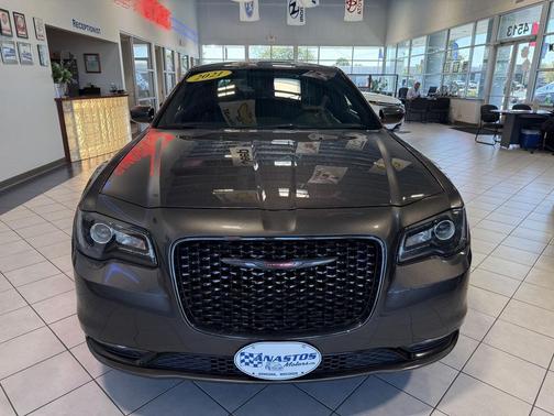 2021 Chrysler 300 S