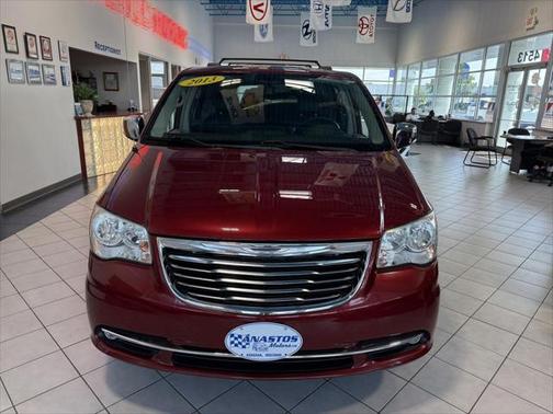 2013 Chrysler Town & Country Touring-L