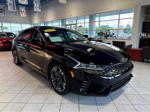 Ebony Black 2021 Kia K5 EX