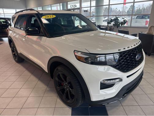 Star White Metallic Tri-Coat 2023 Ford Explorer ST