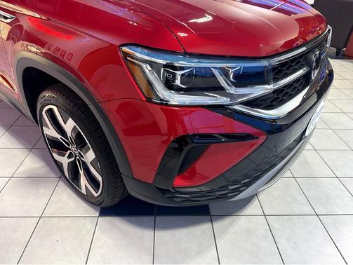 2023 Volkswagen Taos 1.5T SEL