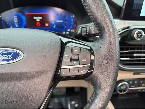 2021 Ford Escape Titanium