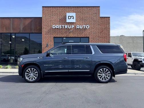 White Frost Tricoat 2021 GMC Yukon XL Denali