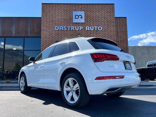 Ibis White 2018 Audi Q5 2.0T Premium Plus