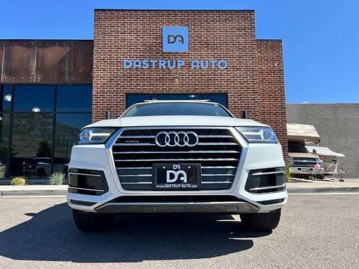 2019 Audi Q7 45 Premium