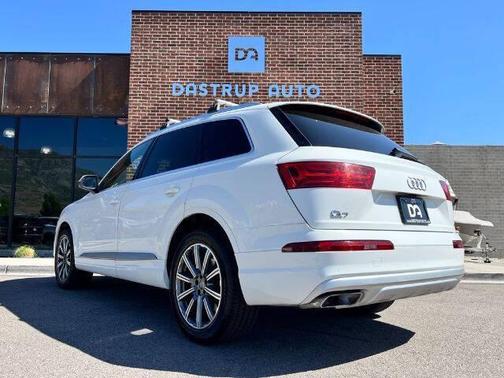 2019 Audi Q7 45 Premium