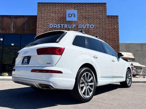 2019 Audi Q7 45 Premium