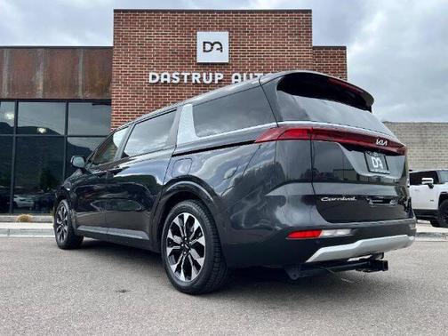 2022 Kia Carnival EX