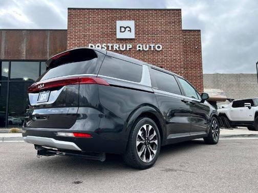 2022 Kia Carnival EX