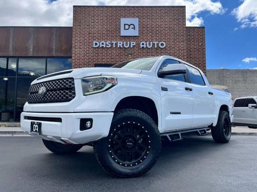 Super White 2019 Toyota Tundra SR5