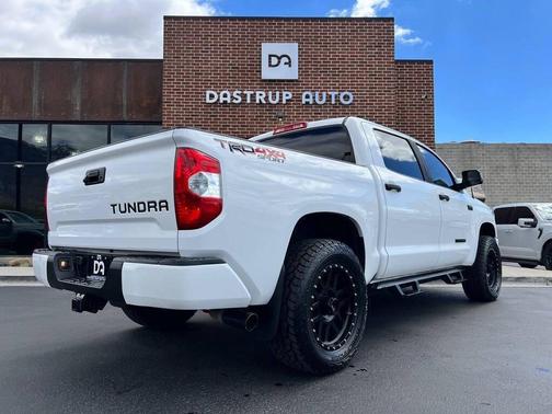 Super White 2019 Toyota Tundra SR5