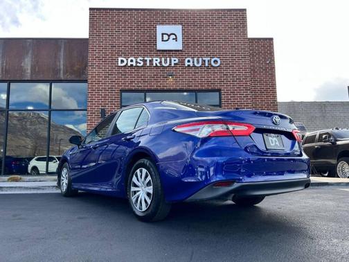 2018 Toyota Camry Hybrid XLE