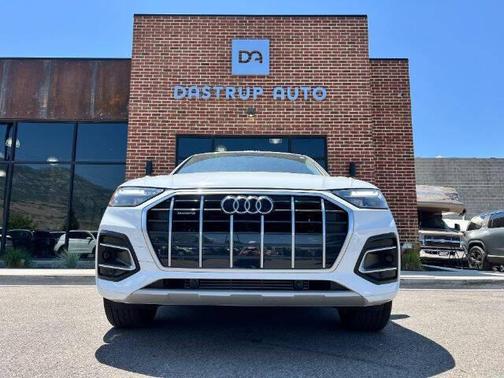 2023 Audi Q5 40 Premium