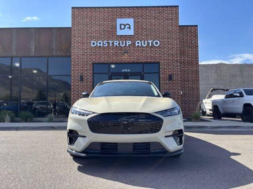 2025 Ford Mustang Mach-E GT