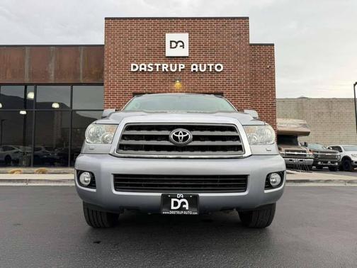 2013 Toyota Sequoia SR5