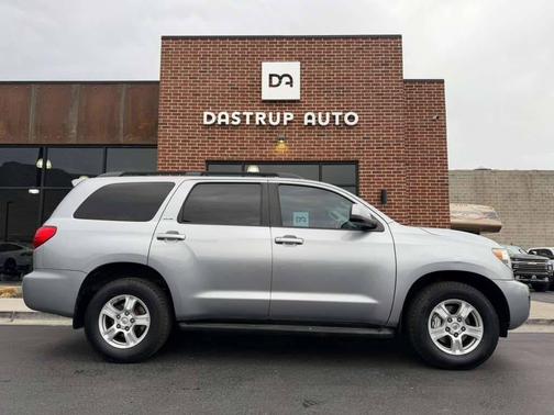 2013 Toyota Sequoia SR5
