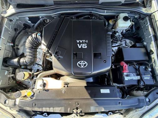Titanium Metallic 2009 Toyota 4Runner Sport