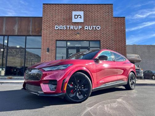 Molten Magenta Metallic Tinted Clearcoat 2025 Ford Mustang Mach-E GT SUV