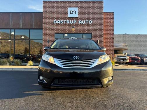 2013 Toyota Sienna XLE