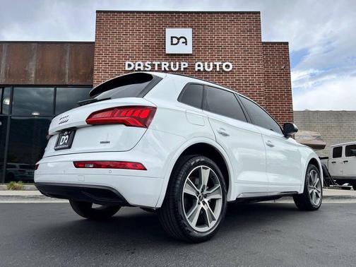 Ibis White 2019 Audi Q5 2.0T Premium Plus