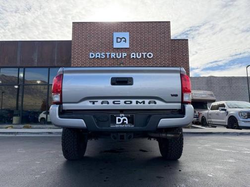 2016 Toyota Tacoma TRD Sport