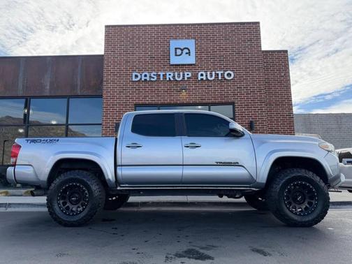 2016 Toyota Tacoma TRD Sport