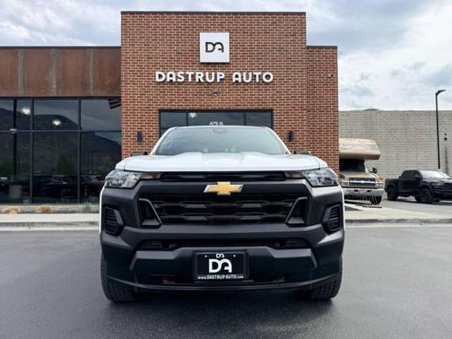 2024 Chevrolet Colorado WT