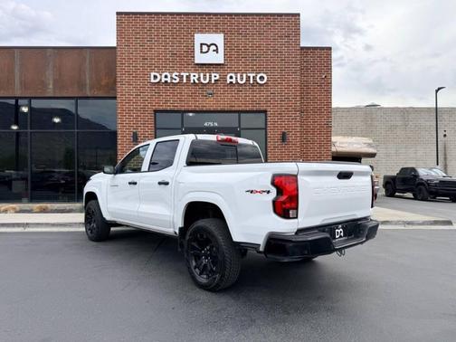 2024 Chevrolet Colorado WT