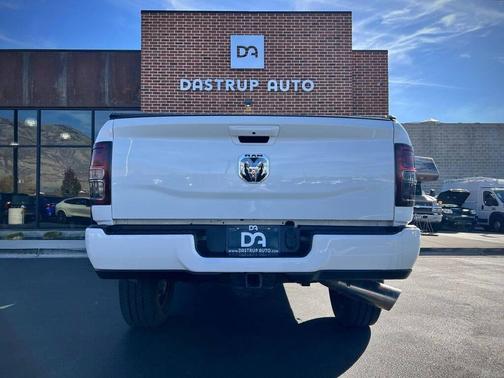 2021 RAM 2500 Big Horn Crew Cab 4x4 6'4' Box