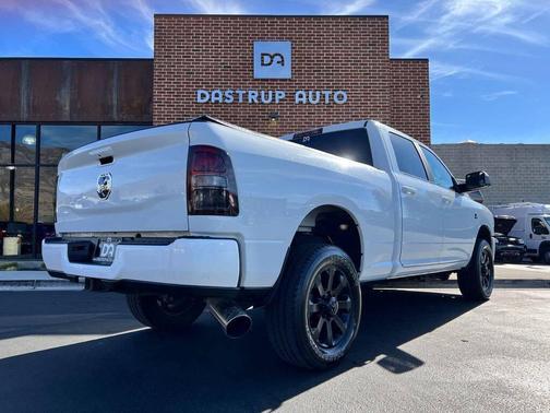 2021 RAM 2500 Big Horn Crew Cab 4x4 6'4' Box