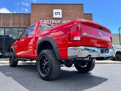 Flame Red Clearcoat 2019 RAM 1500 Big Horn