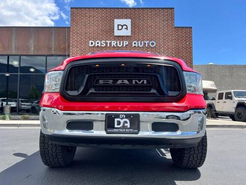 Flame Red Clearcoat 2019 RAM 1500 Big Horn