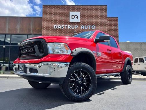 Flame Red Clearcoat 2019 RAM 1500 Big Horn