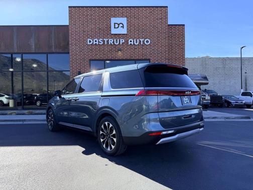 2022 Kia Carnival EX