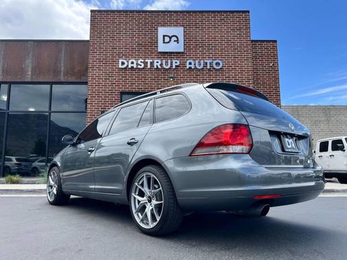 Platinum Gray Metallic 2014 Volkswagen Jetta SportWagen DSG TDI