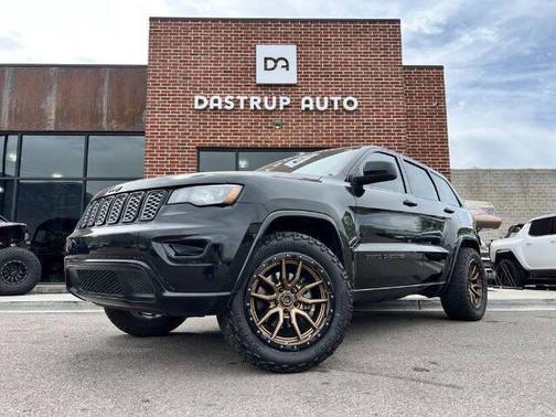 2017 Jeep Grand Cherokee Altitude