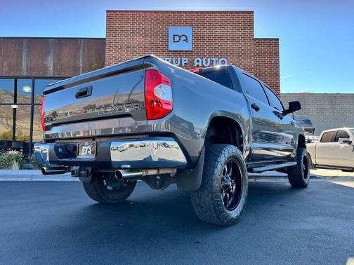 2016 Toyota Tundra SR5