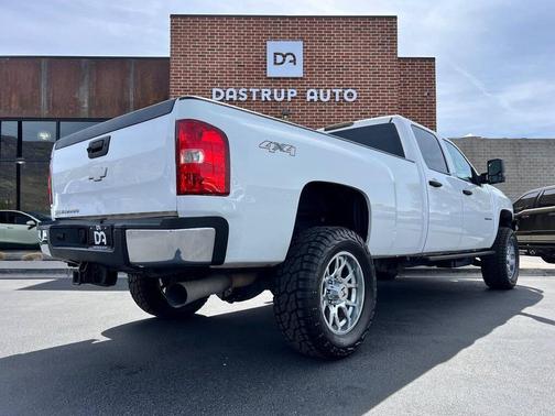 Summit White 2014 Chevrolet Silverado 2500 LT