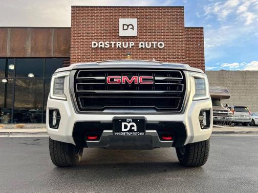 2021 GMC Yukon XL 4WD AT4