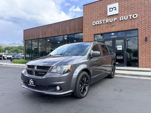 Granite Pearlcoat 2019 Dodge Grand Caravan GT
