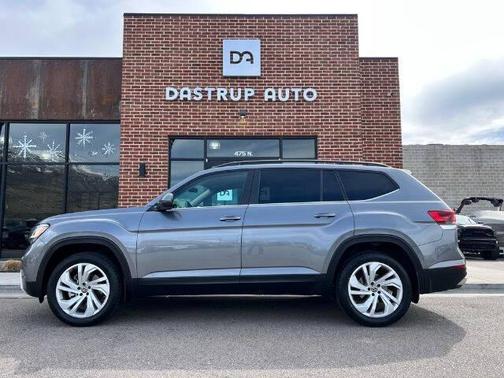 2022 Volkswagen Atlas 2.0T SE w/Technology 4MOTION
