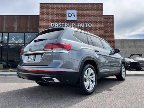 2022 Volkswagen Atlas 2.0T SE w/Technology 4MOTION